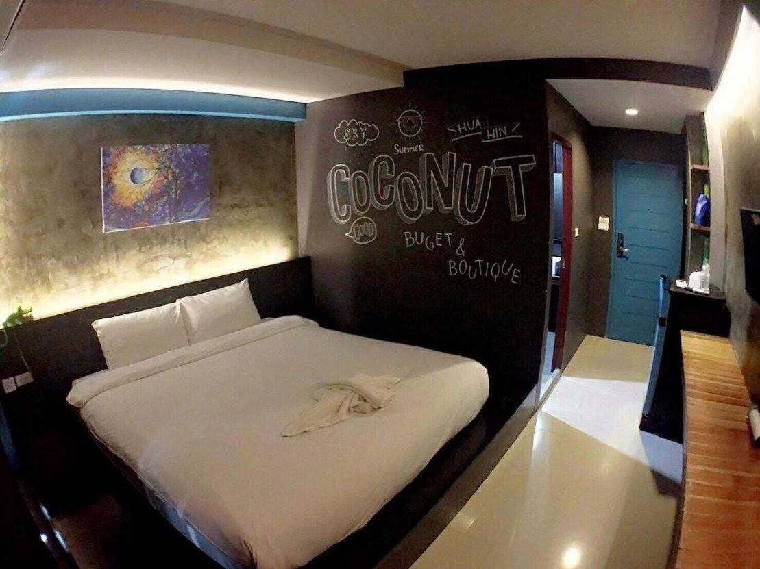 Coconut Hotel HHQ Værelse billede